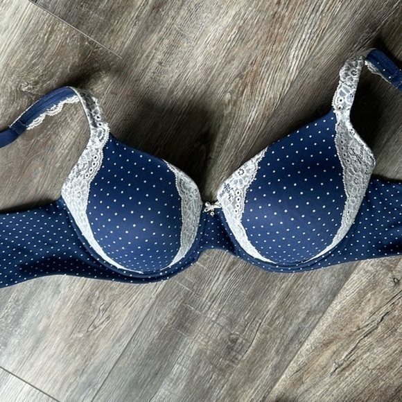 Soma Other - Soma bra Navy white polka dot lace size 38D light padded underwire